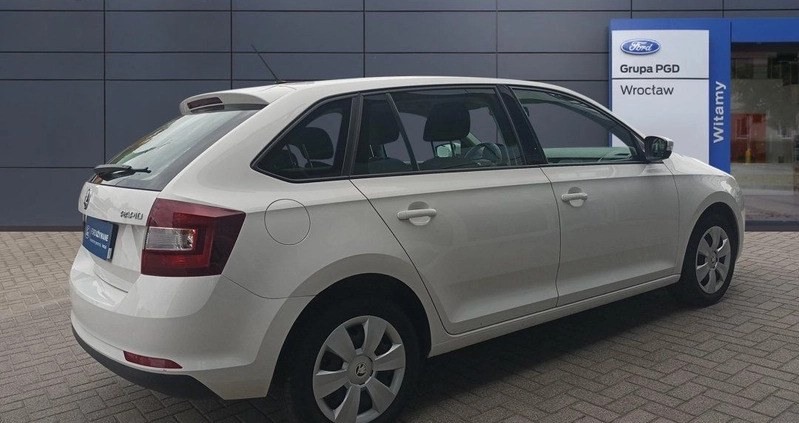 Skoda RAPID cena 38000 przebieg: 79998, rok produkcji 2018 z Białogard małe 154